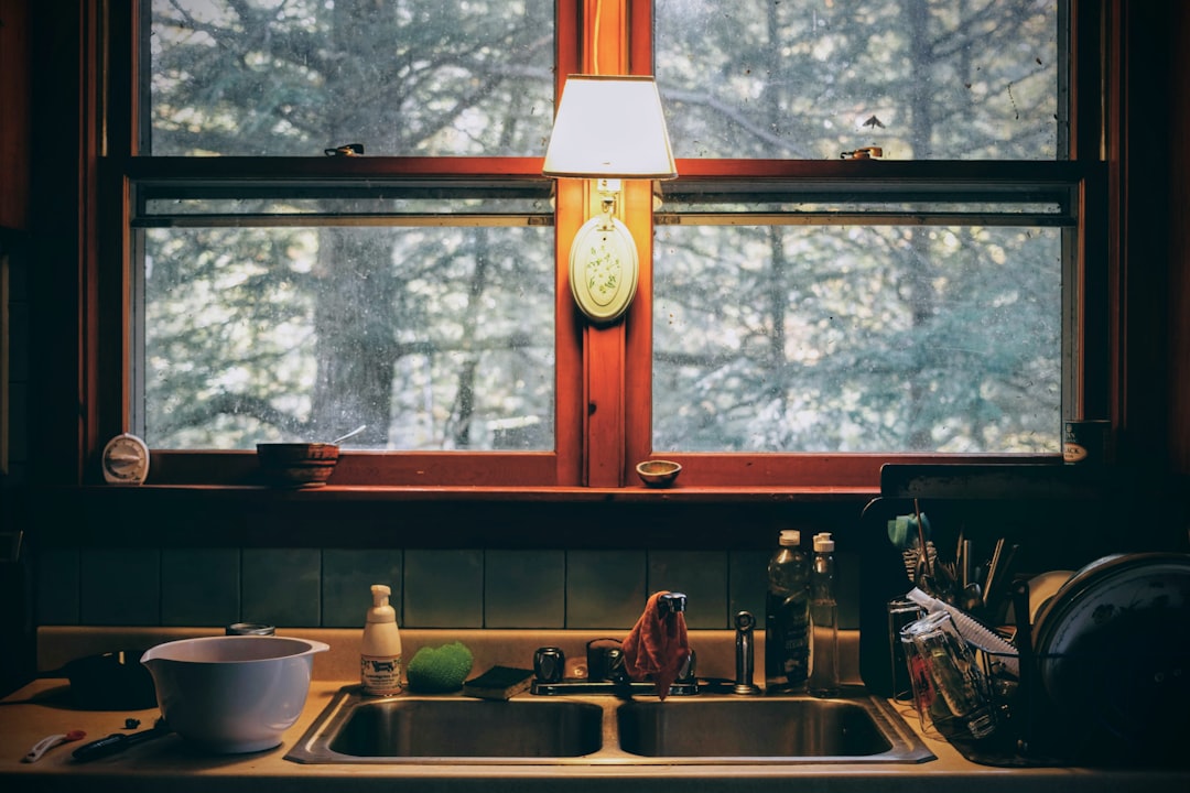 Visual illustration for fix Natural Home Cleaning Hacks & Kitchen Stain Removal DIY performance