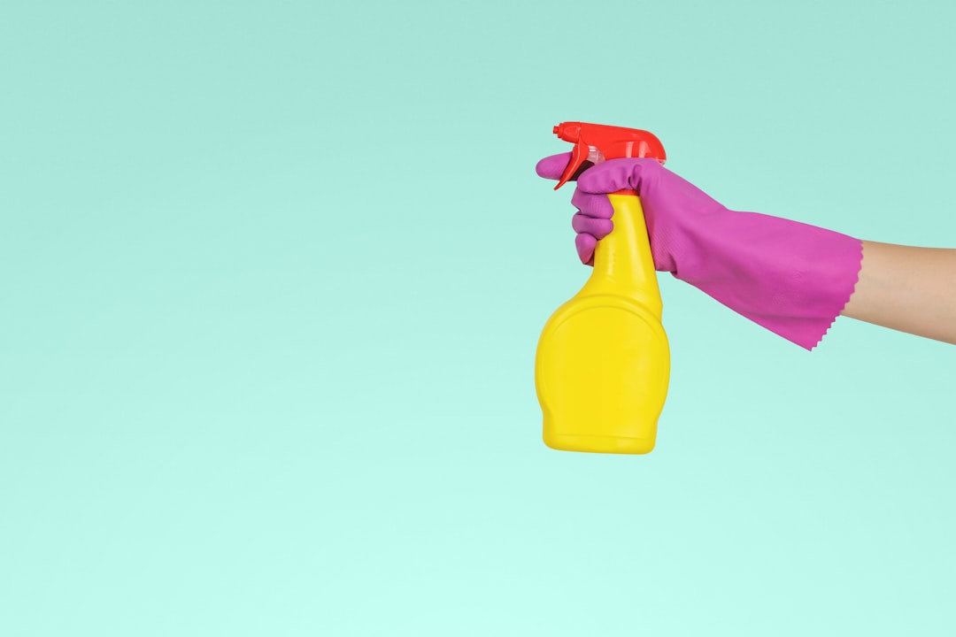 Visual illustration for Natural Home Cleaning Hacks & Kitchen Stain Removal DIY testing protocols
